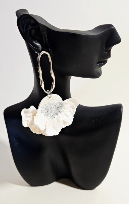 FLEUR BLANCHE